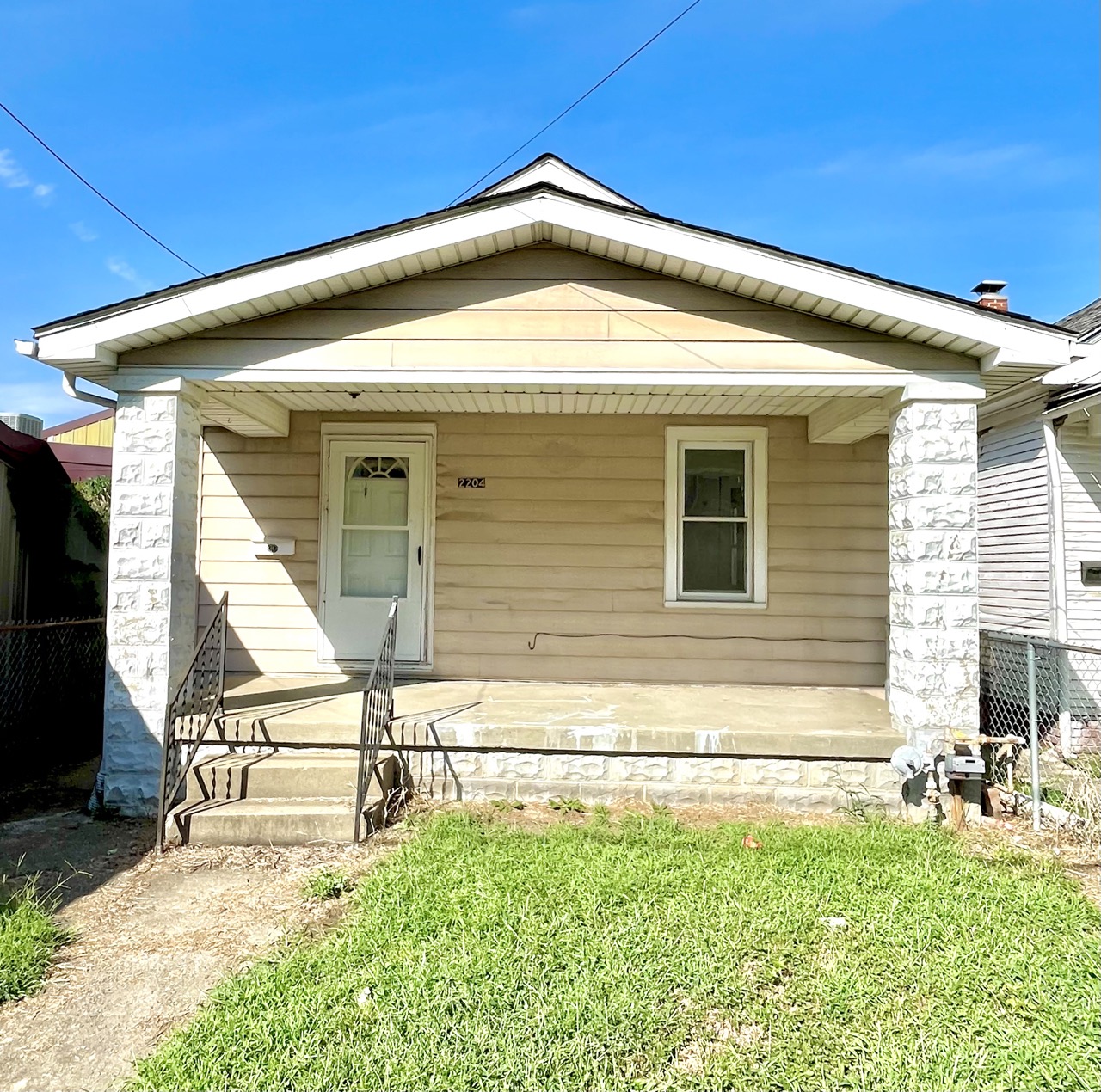 Property main image