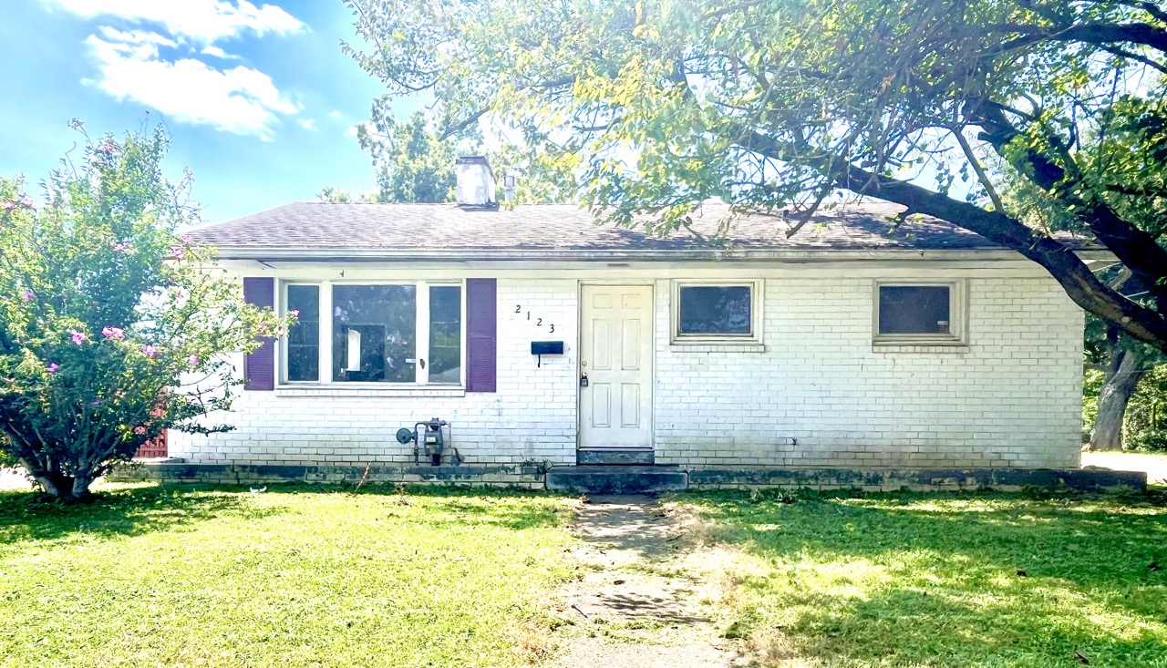 2123 Covert Avenue